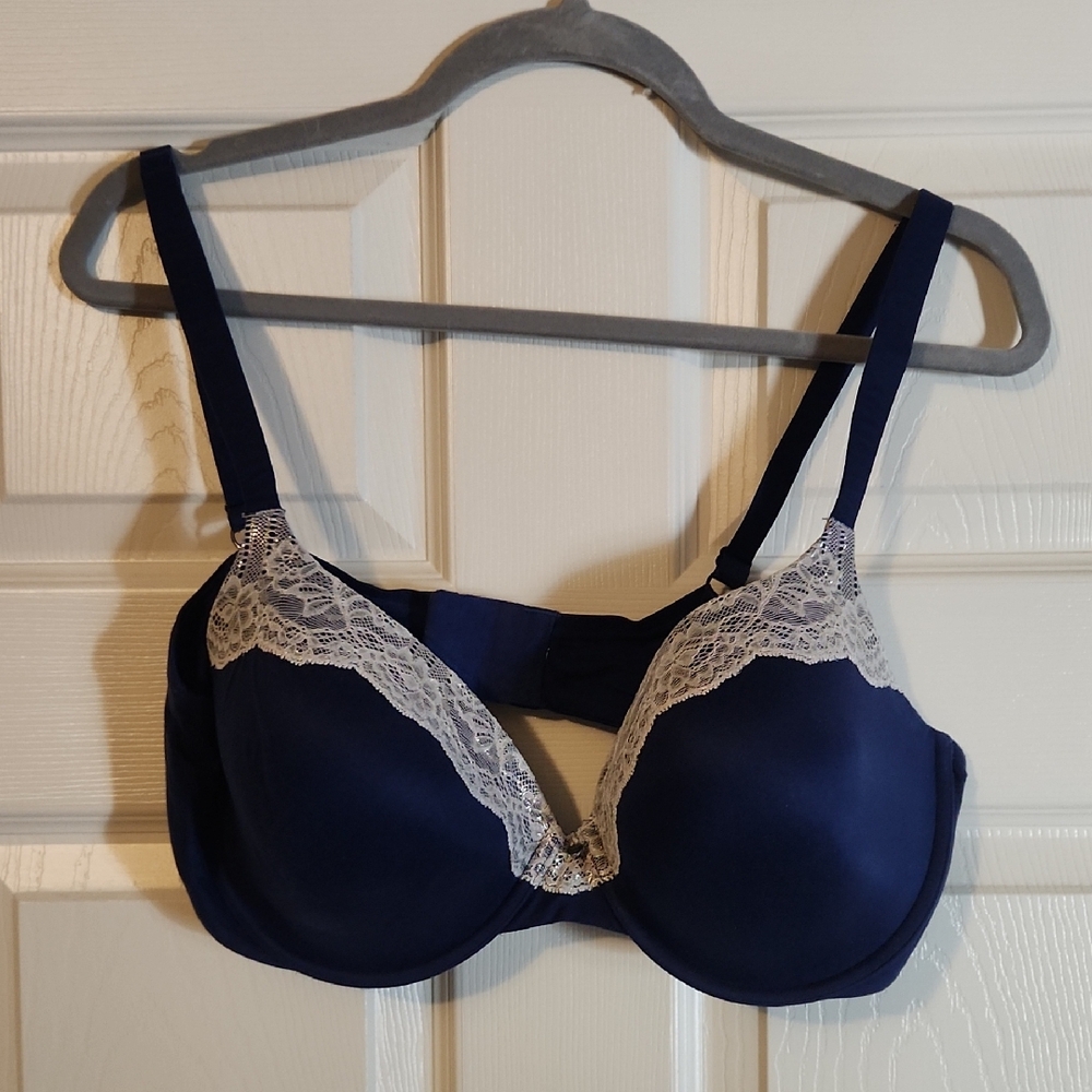 Victoria's Secret Lined Perfect Coverage Navy Blue Bra with Lace 38D